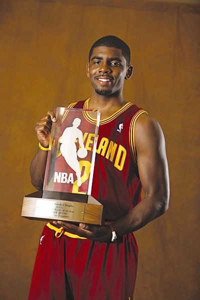 根据法律规 根据法律规