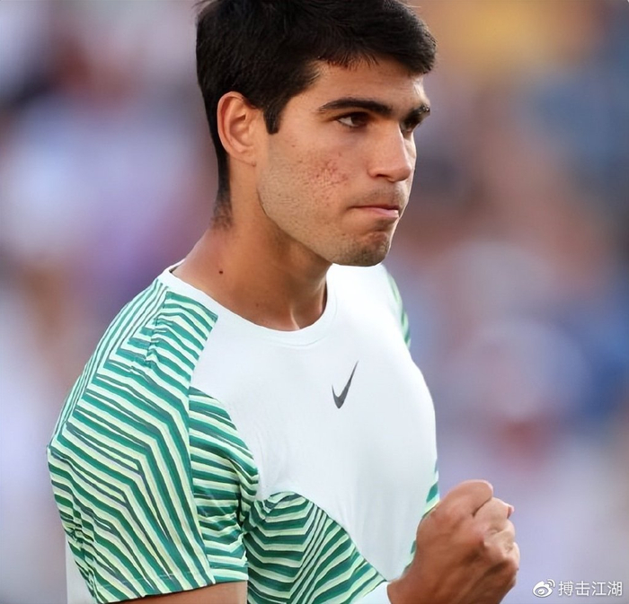 转会市场的 转会市场的