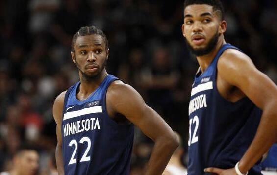 你在小盲持 你在小盲持